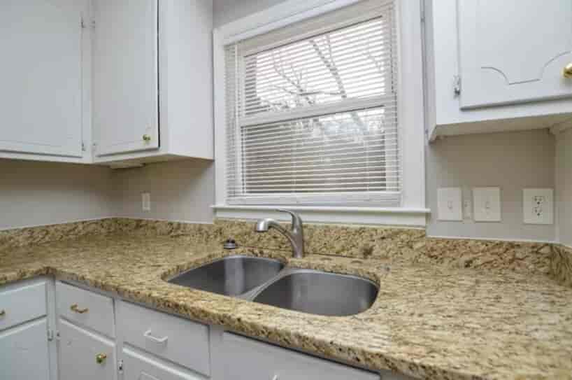 1813 Shannonhouse Drive Charlotte NC 28215