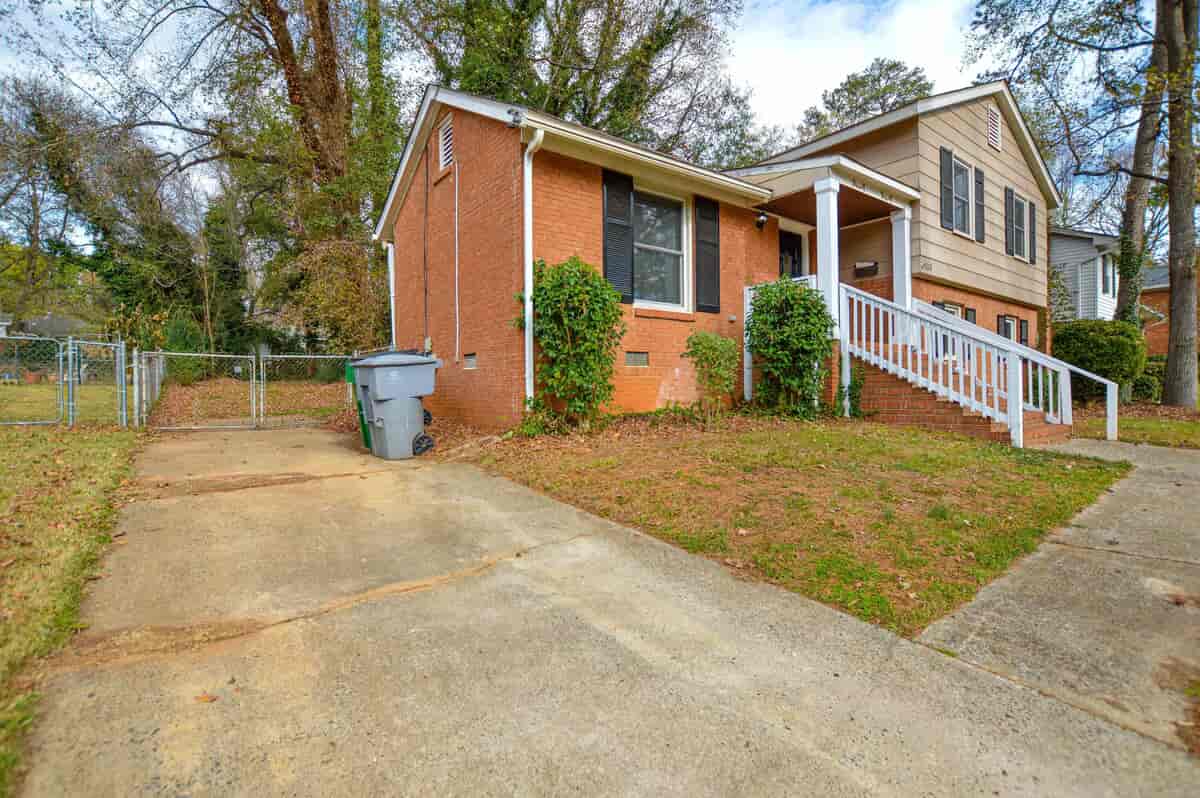 1813 Shannonhouse Drive Charlotte NC 28215